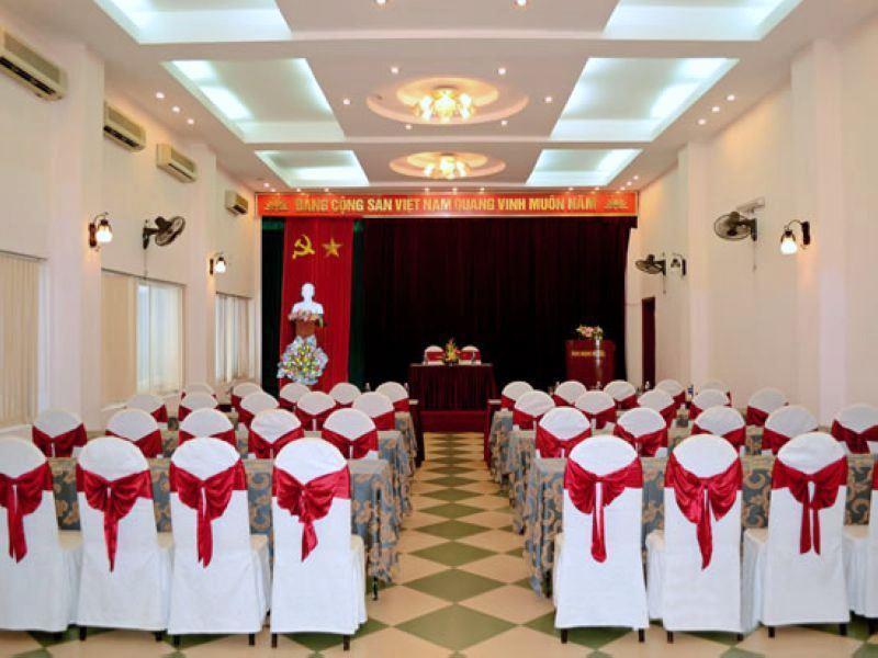 Vuong Hoan Hotel Vinh Buitenkant foto